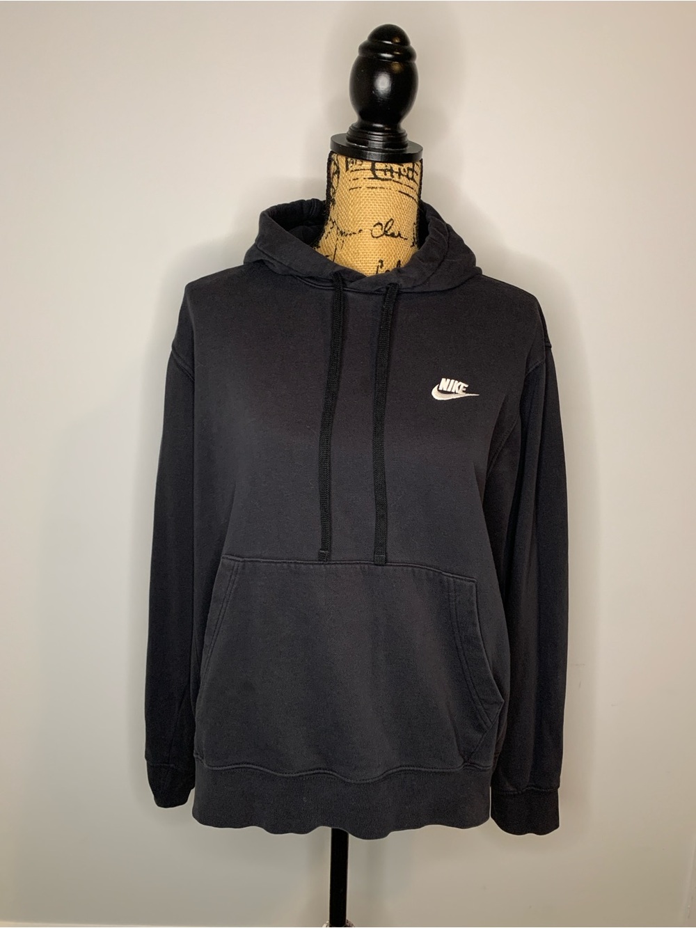 Nike Long Sleeve Drawstring Black Hoodie with Kangaroo Pocket    Sz L